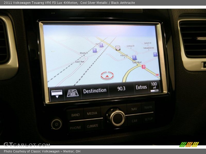 Cool Silver Metallic / Black Anthracite 2011 Volkswagen Touareg VR6 FSI Lux 4XMotion