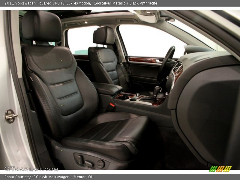 Cool Silver Metallic / Black Anthracite 2011 Volkswagen Touareg VR6 FSI Lux 4XMotion
