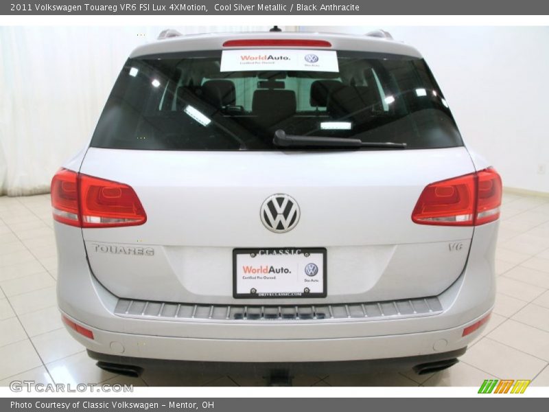 Cool Silver Metallic / Black Anthracite 2011 Volkswagen Touareg VR6 FSI Lux 4XMotion