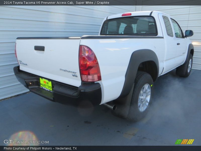 Super White / Graphite 2014 Toyota Tacoma V6 Prerunner Access Cab