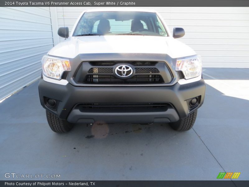Super White / Graphite 2014 Toyota Tacoma V6 Prerunner Access Cab