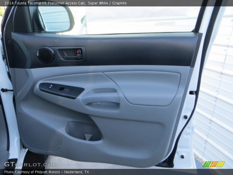 Super White / Graphite 2014 Toyota Tacoma V6 Prerunner Access Cab