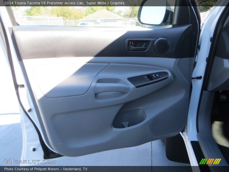 Super White / Graphite 2014 Toyota Tacoma V6 Prerunner Access Cab