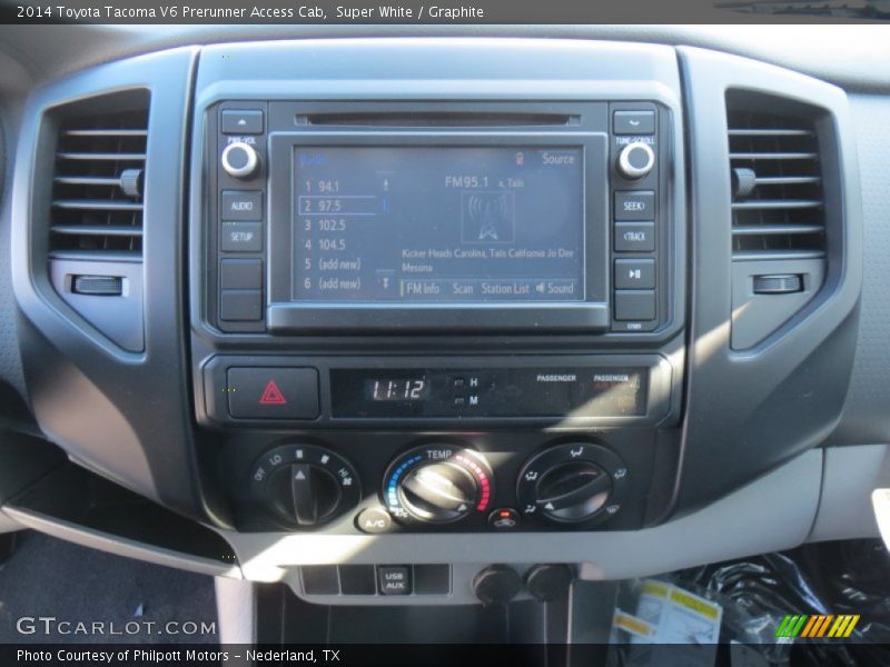 Super White / Graphite 2014 Toyota Tacoma V6 Prerunner Access Cab