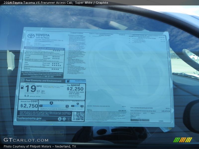 Super White / Graphite 2014 Toyota Tacoma V6 Prerunner Access Cab