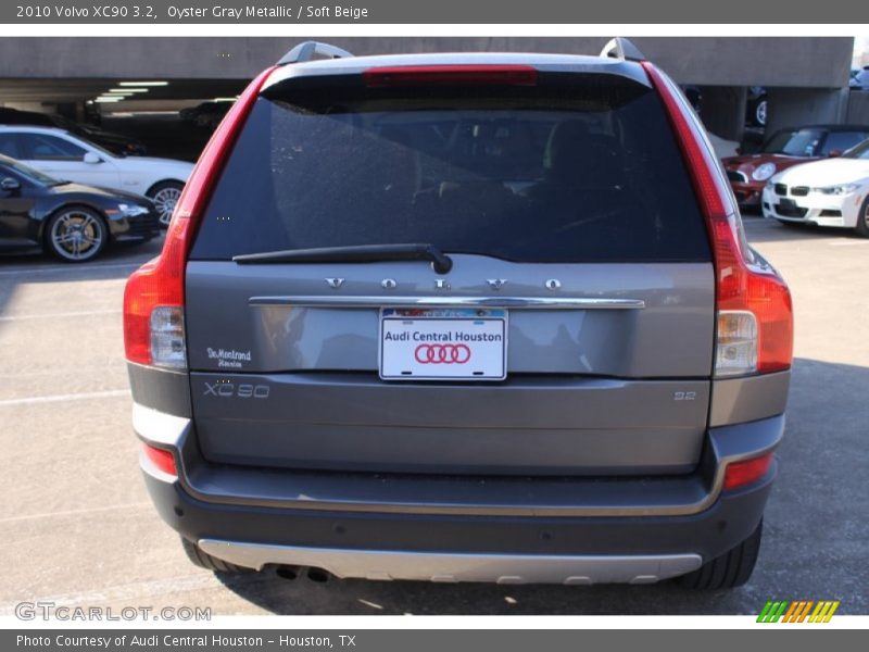 Oyster Gray Metallic / Soft Beige 2010 Volvo XC90 3.2