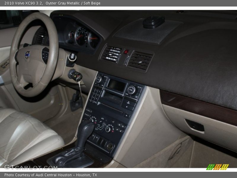 Oyster Gray Metallic / Soft Beige 2010 Volvo XC90 3.2