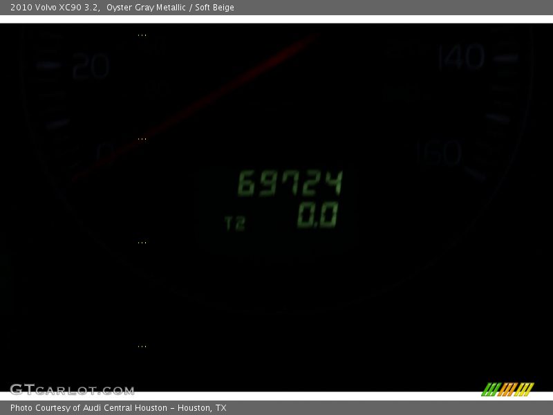 Oyster Gray Metallic / Soft Beige 2010 Volvo XC90 3.2