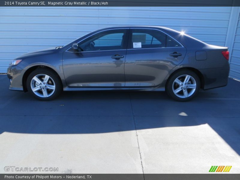 Magnetic Gray Metallic / Black/Ash 2014 Toyota Camry SE