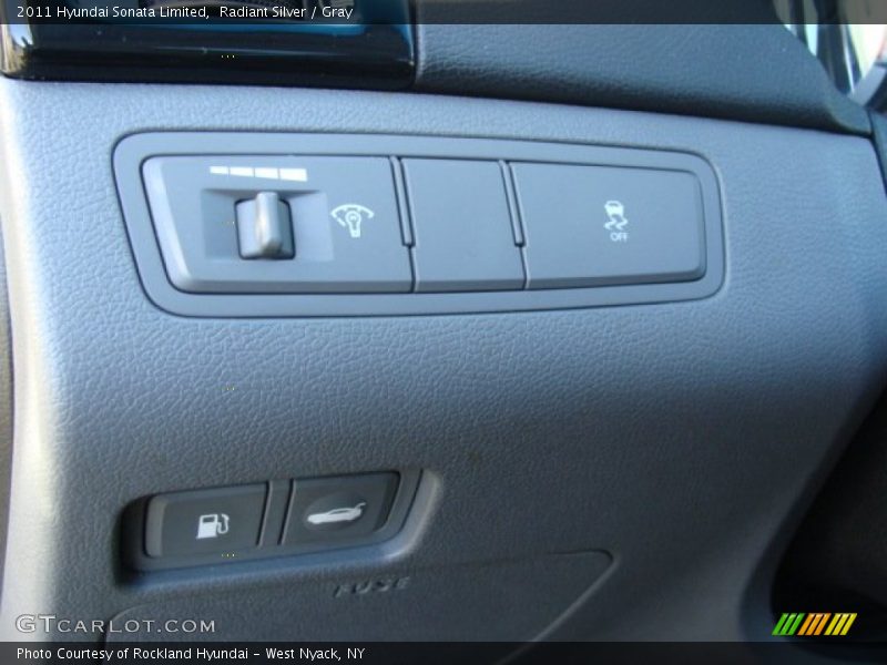Radiant Silver / Gray 2011 Hyundai Sonata Limited