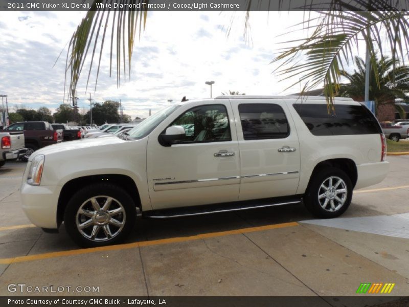 White Diamond Tintcoat / Cocoa/Light Cashmere 2011 GMC Yukon XL Denali