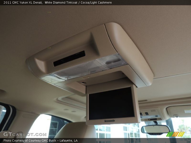 White Diamond Tintcoat / Cocoa/Light Cashmere 2011 GMC Yukon XL Denali