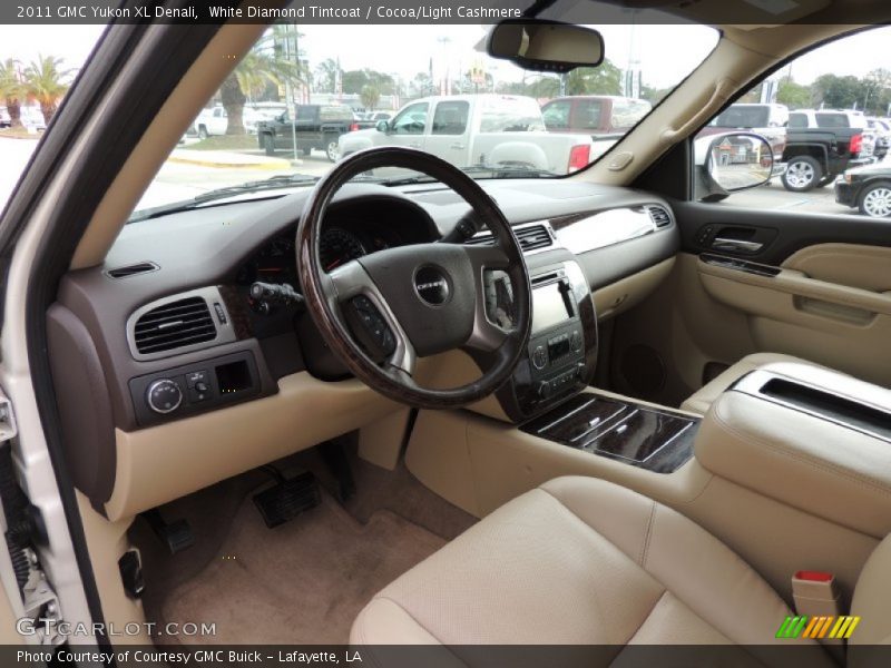White Diamond Tintcoat / Cocoa/Light Cashmere 2011 GMC Yukon XL Denali