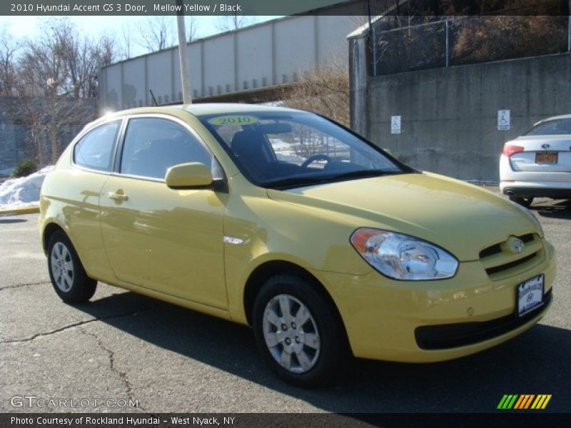 Mellow Yellow / Black 2010 Hyundai Accent GS 3 Door