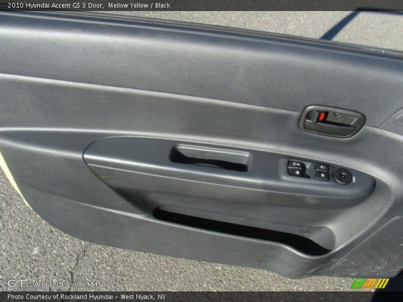 Mellow Yellow / Black 2010 Hyundai Accent GS 3 Door