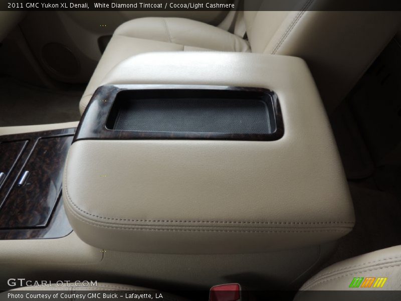 White Diamond Tintcoat / Cocoa/Light Cashmere 2011 GMC Yukon XL Denali