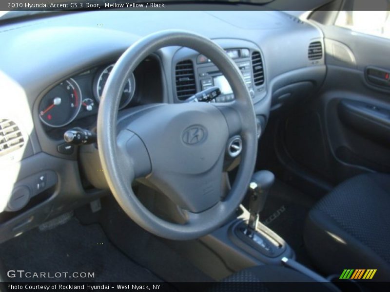 Mellow Yellow / Black 2010 Hyundai Accent GS 3 Door