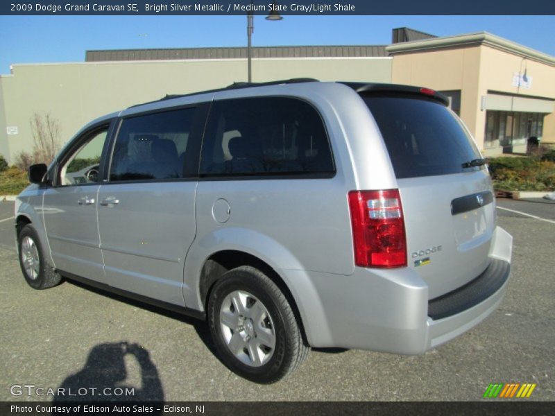 Bright Silver Metallic / Medium Slate Gray/Light Shale 2009 Dodge Grand Caravan SE