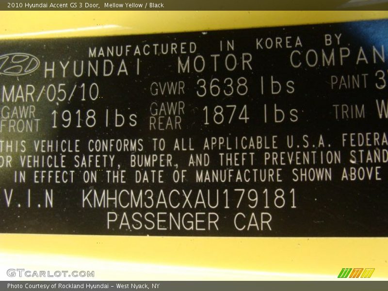 Mellow Yellow / Black 2010 Hyundai Accent GS 3 Door