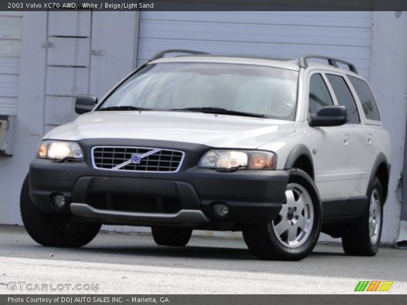 White / Beige/Light Sand 2003 Volvo XC70 AWD