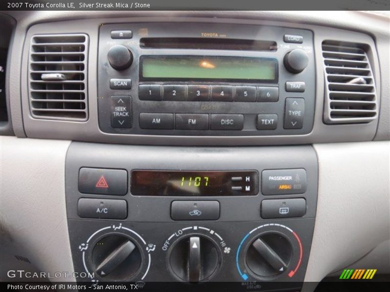 Controls of 2007 Corolla LE