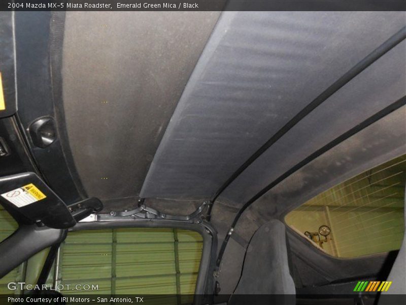 Emerald Green Mica / Black 2004 Mazda MX-5 Miata Roadster