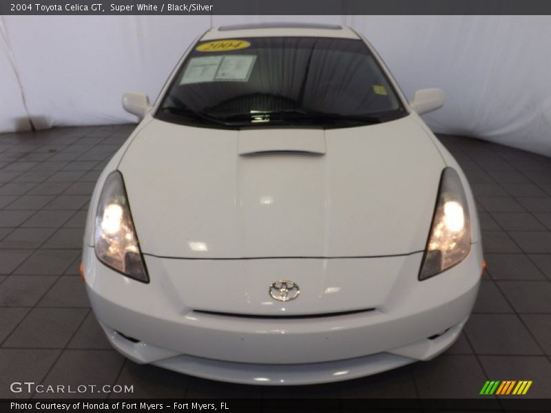 Super White / Black/Silver 2004 Toyota Celica GT