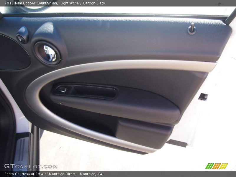 Light White / Carbon Black 2013 Mini Cooper Countryman