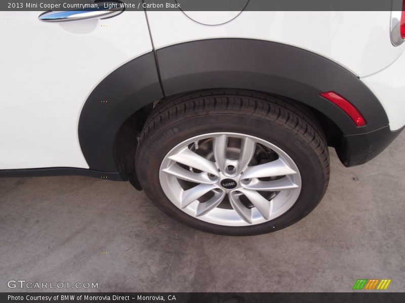 Light White / Carbon Black 2013 Mini Cooper Countryman
