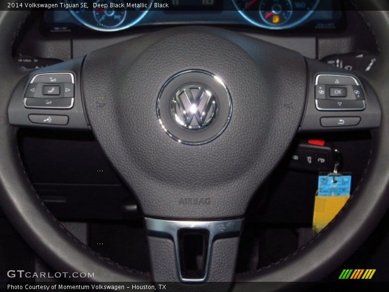 Deep Black Metallic / Black 2014 Volkswagen Tiguan SE
