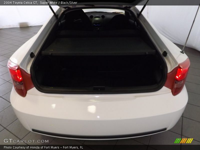 Super White / Black/Silver 2004 Toyota Celica GT