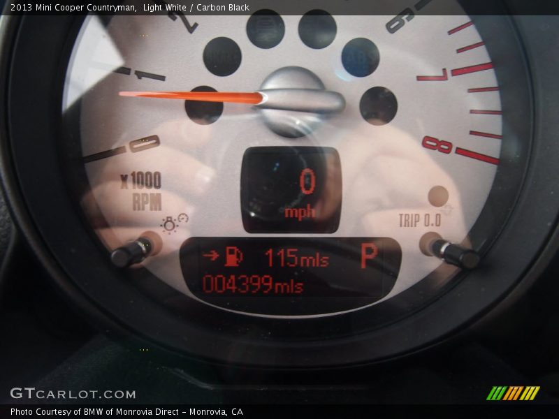 Light White / Carbon Black 2013 Mini Cooper Countryman