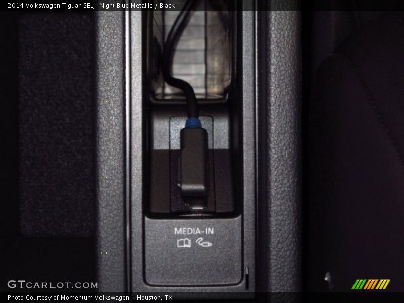 Night Blue Metallic / Black 2014 Volkswagen Tiguan SEL