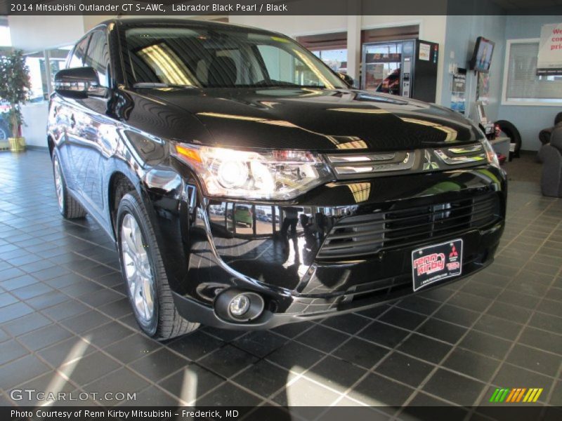 Labrador Black Pearl / Black 2014 Mitsubishi Outlander GT S-AWC