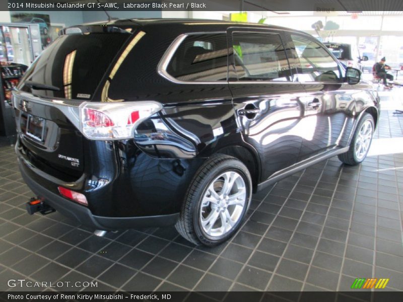  2014 Outlander GT S-AWC Labrador Black Pearl