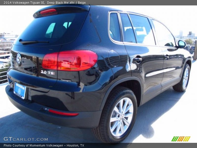 Deep Black Metallic / Beige 2014 Volkswagen Tiguan SE