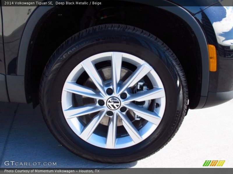 Deep Black Metallic / Beige 2014 Volkswagen Tiguan SE