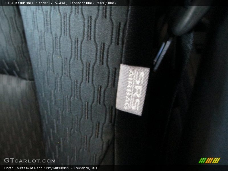 Labrador Black Pearl / Black 2014 Mitsubishi Outlander GT S-AWC