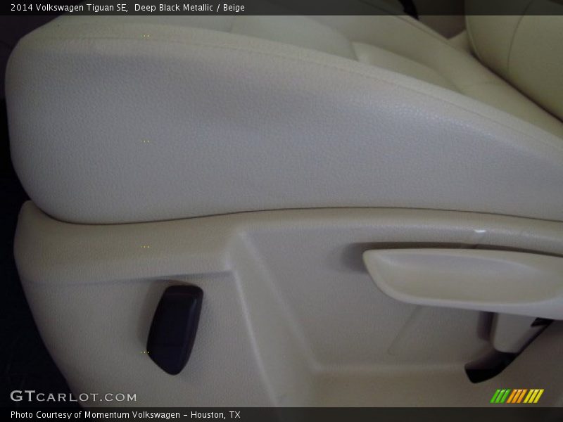 Deep Black Metallic / Beige 2014 Volkswagen Tiguan SE