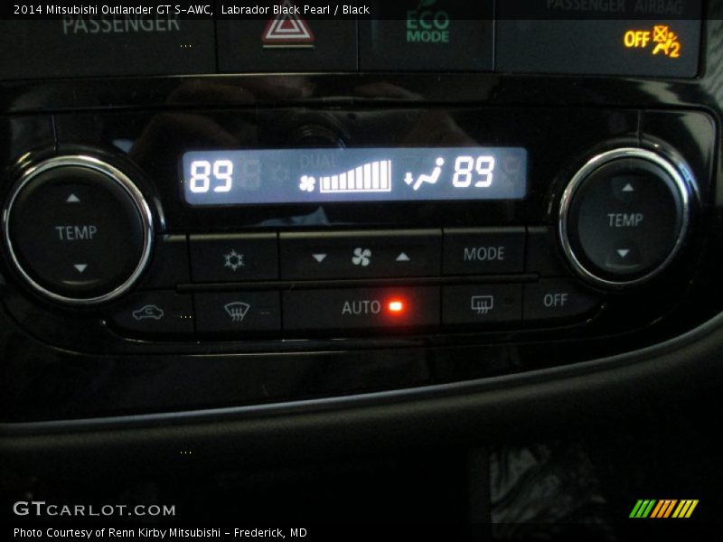 Labrador Black Pearl / Black 2014 Mitsubishi Outlander GT S-AWC