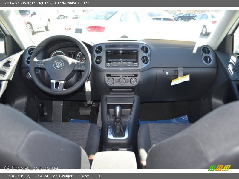 Candy White / Black 2014 Volkswagen Tiguan S