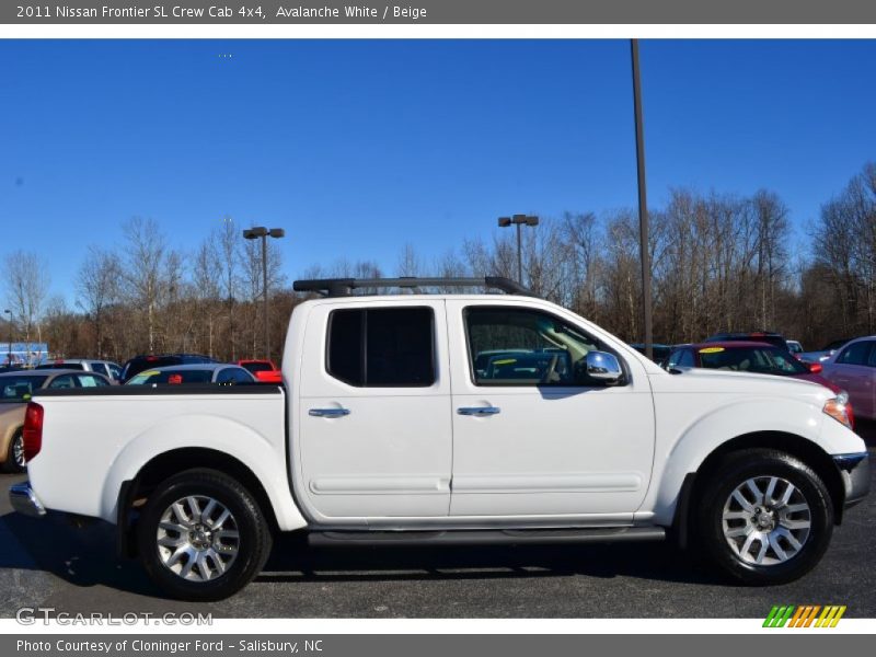  2011 Frontier SL Crew Cab 4x4 Avalanche White