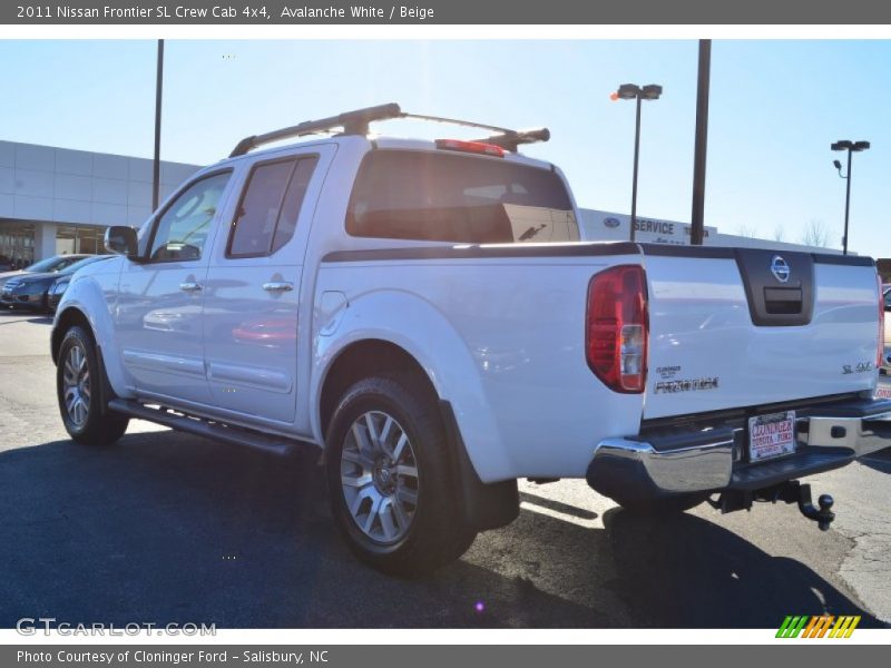 Avalanche White / Beige 2011 Nissan Frontier SL Crew Cab 4x4