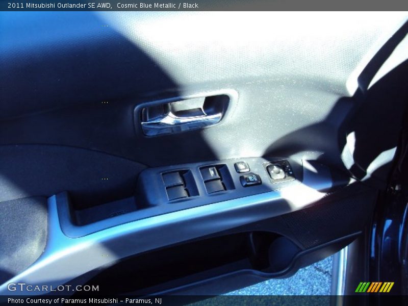 Cosmic Blue Metallic / Black 2011 Mitsubishi Outlander SE AWD