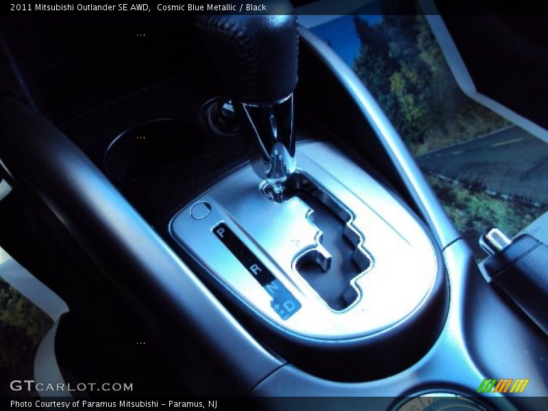 Cosmic Blue Metallic / Black 2011 Mitsubishi Outlander SE AWD