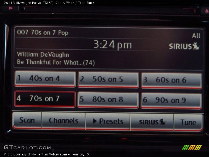 Candy White / Titan Black 2014 Volkswagen Passat TDI SE