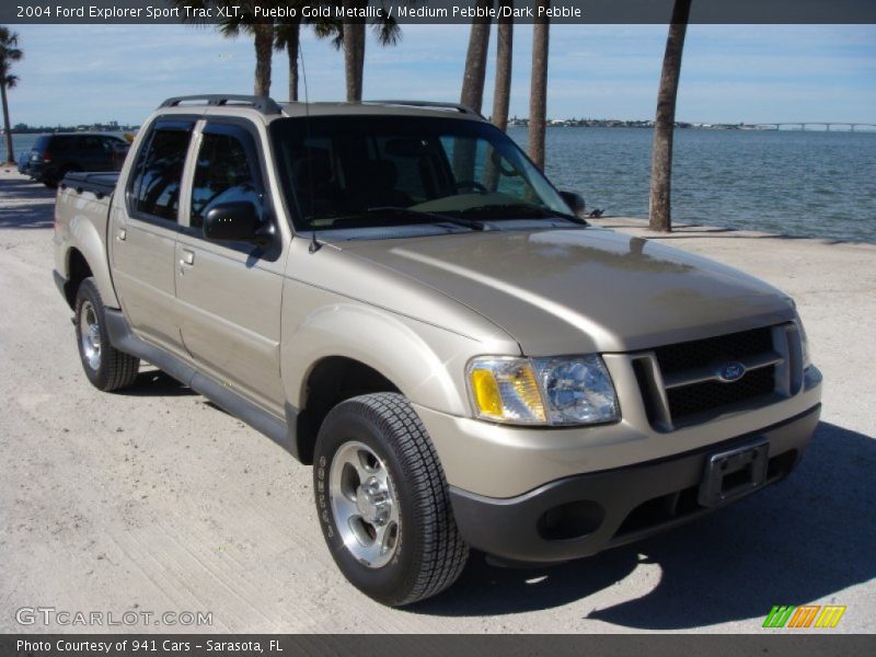 Front 3/4 View of 2004 Explorer Sport Trac XLT