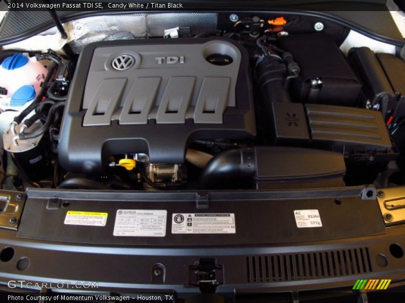 Candy White / Titan Black 2014 Volkswagen Passat TDI SE