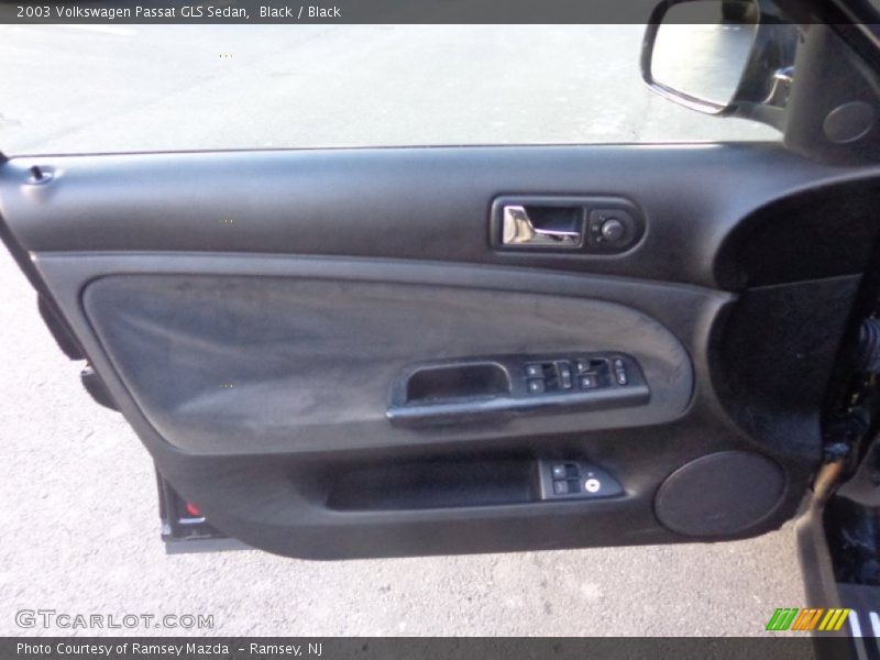 Black / Black 2003 Volkswagen Passat GLS Sedan