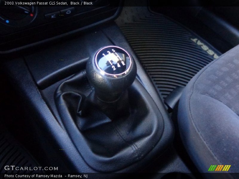 Black / Black 2003 Volkswagen Passat GLS Sedan